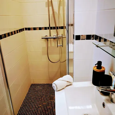 Apartmán Jardin Privatif 300m De La