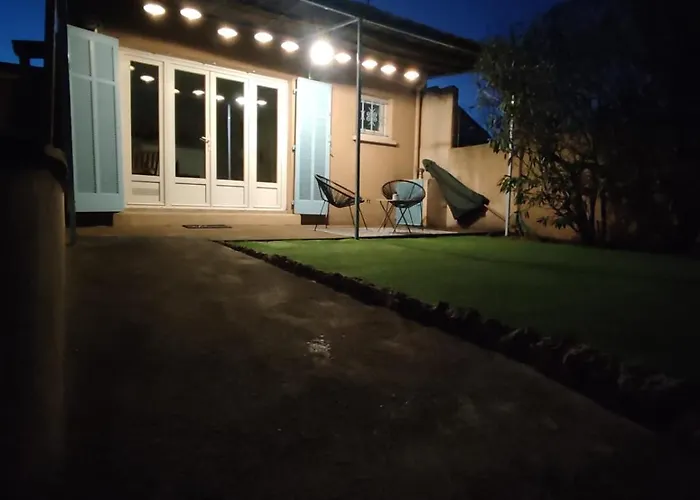 Apartmán Jardin Privatif 300m De La *