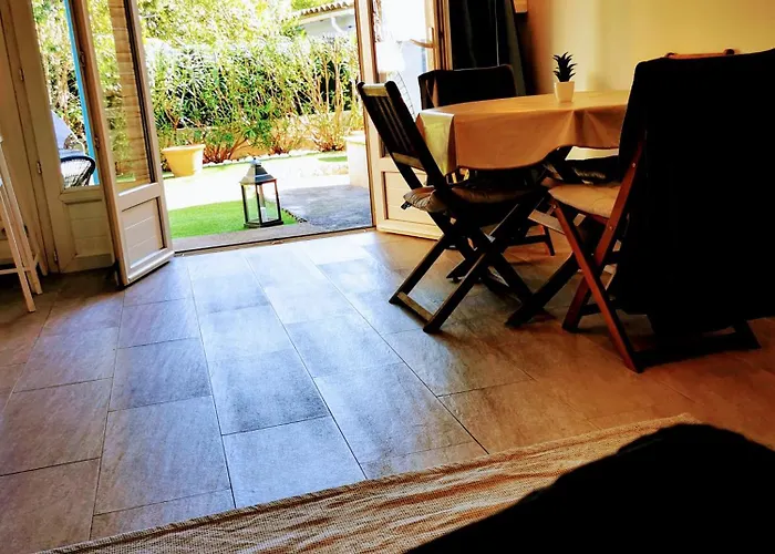 Jardin Privatif 300m De La 公寓