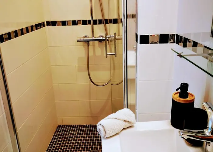 Apartmán Jardin Privatif 300m De La