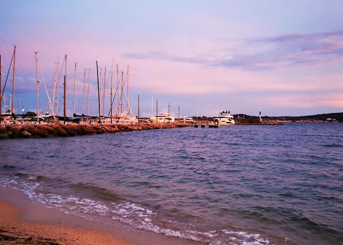 Apartment Jardin Privatif 300m De La Sainte-Maxime