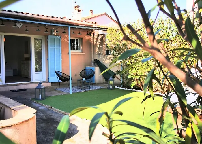 Apartment Jardin Privatif 300m De La Sainte-Maxime